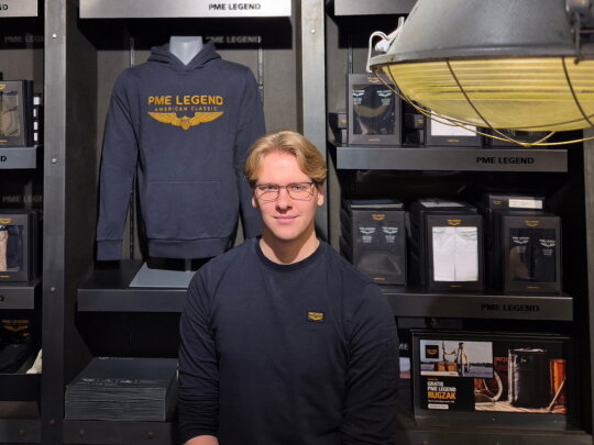 Bas (25): “In deze wereld leer je elke dag iets nieuws, over klanten én over jezelf”