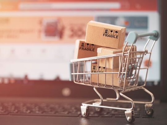 36 miljard webshop-aankopen. De winkel staat onder druk: hoe verbinden we online en offline shoppen?