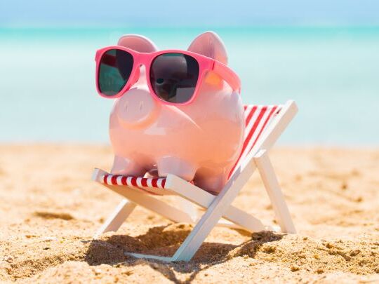 Yes, je vakantiegeld komt eraan! 10 tips om je geld slim te besteden